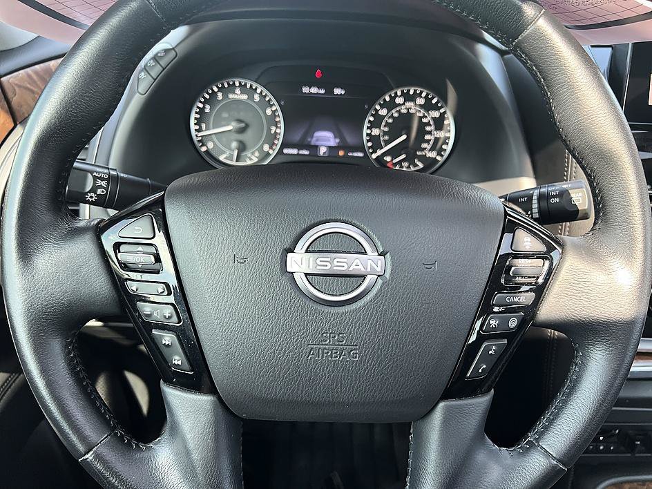 Used 2022 Aspen White TriCoat Pearl Nissan SL image 23