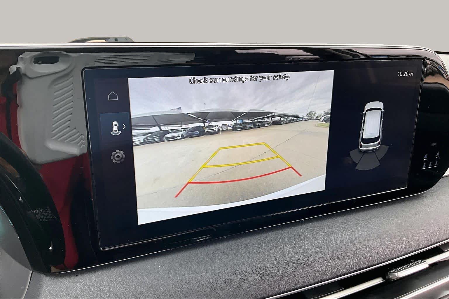 Used 2025 Hyper White Hyundai SEL image 22