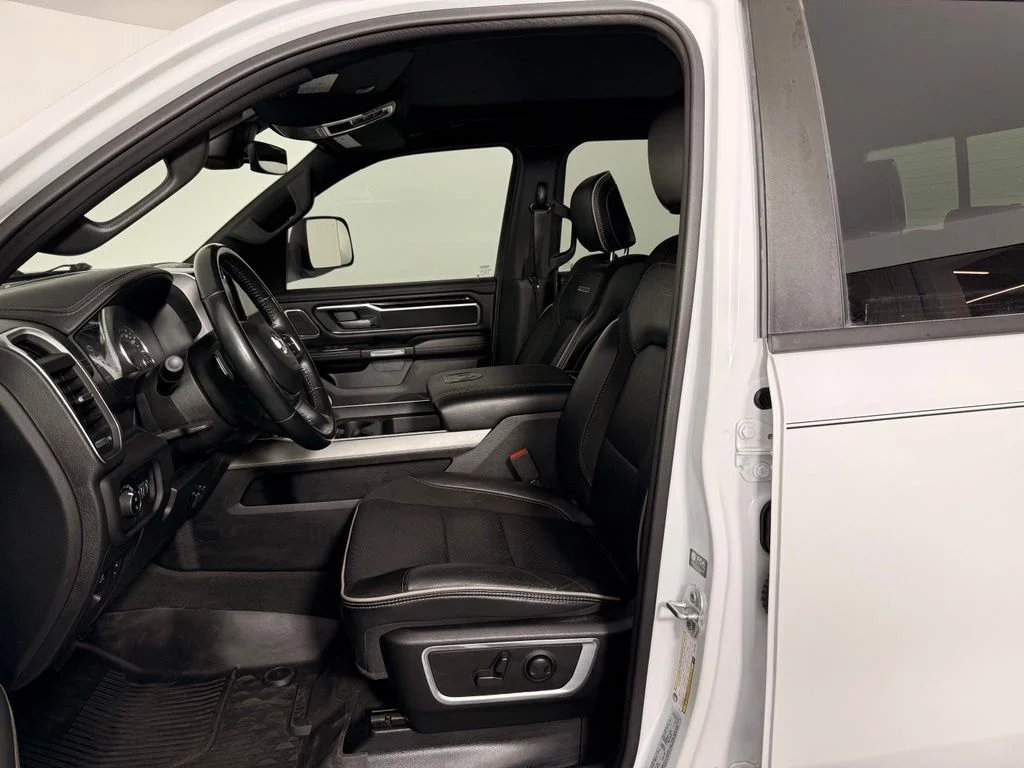 Used 2022 White Ram Laramie image 18