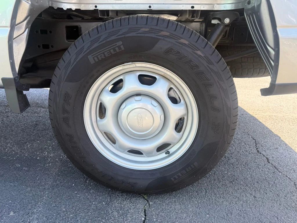 2025 Ford F-150 XL - Photo 32