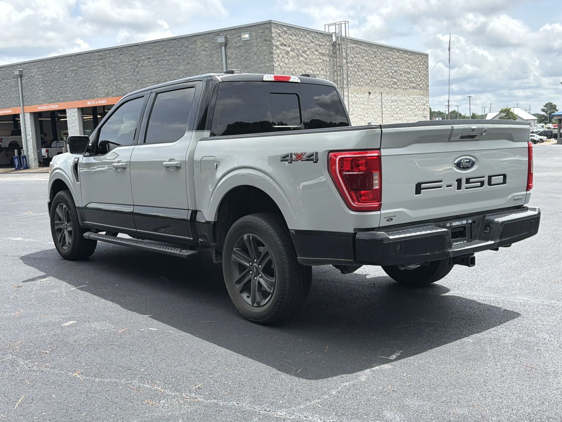 Used 2023 Avalanche Ford XLT image 16