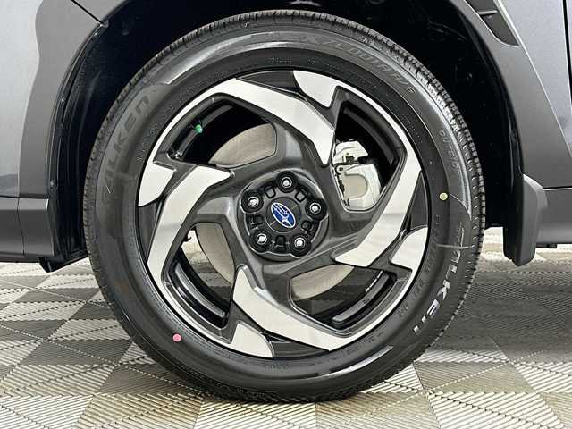 New 2026 MAGNETITE GRAY PEARL Subaru Limited Hybrid image 28