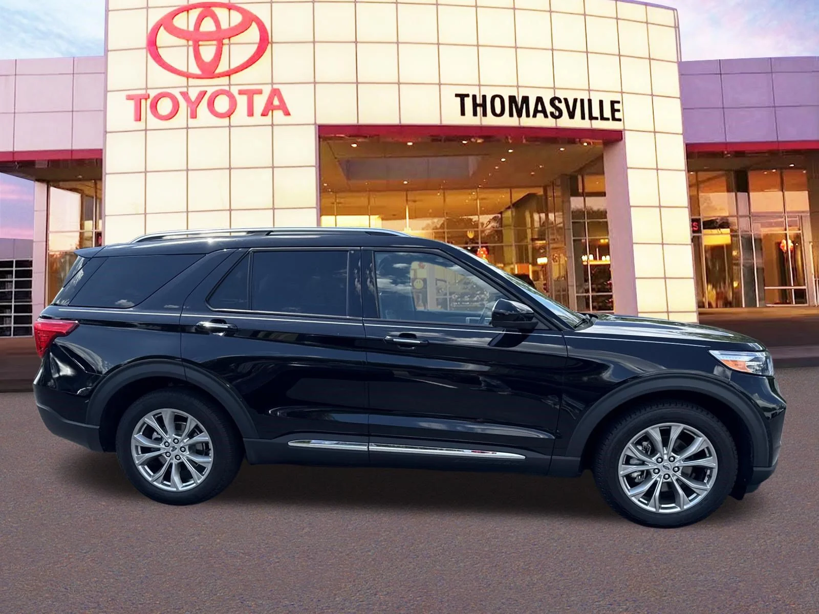 Used 2024 Black Metallic Ford Limited image 4