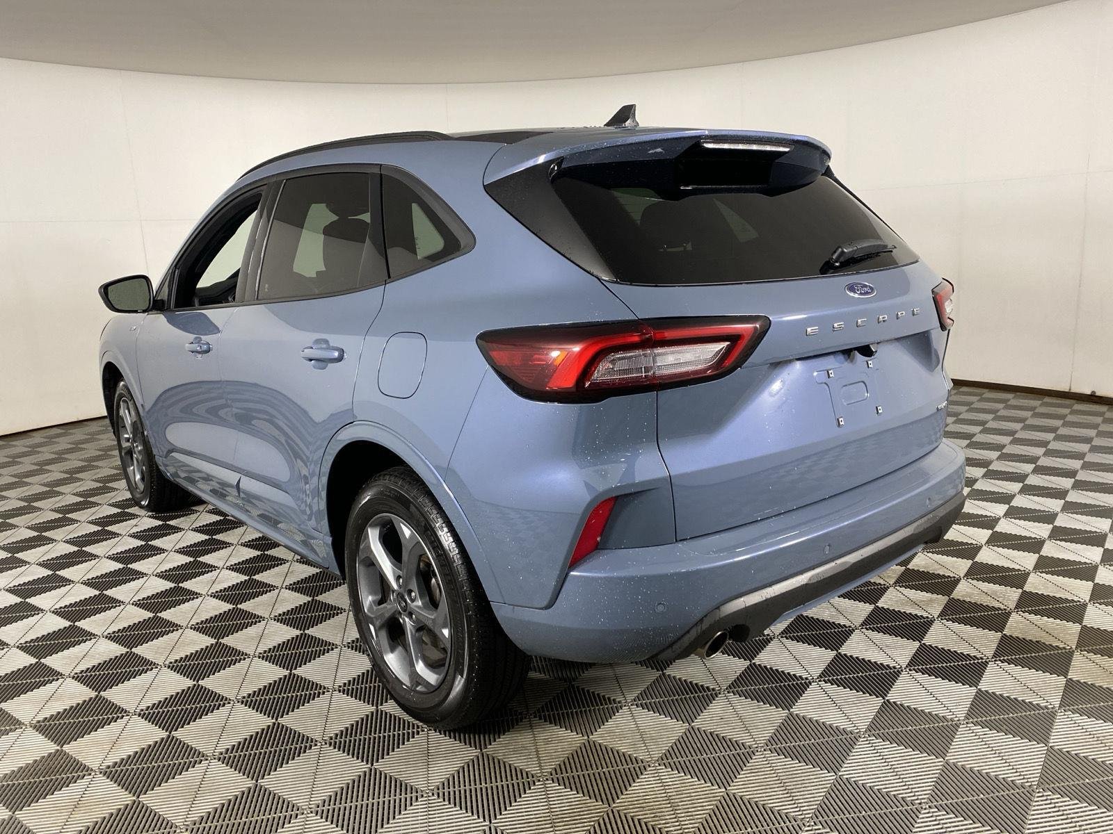 Used 2023 Vapor Blue Ford ST-Line image 5