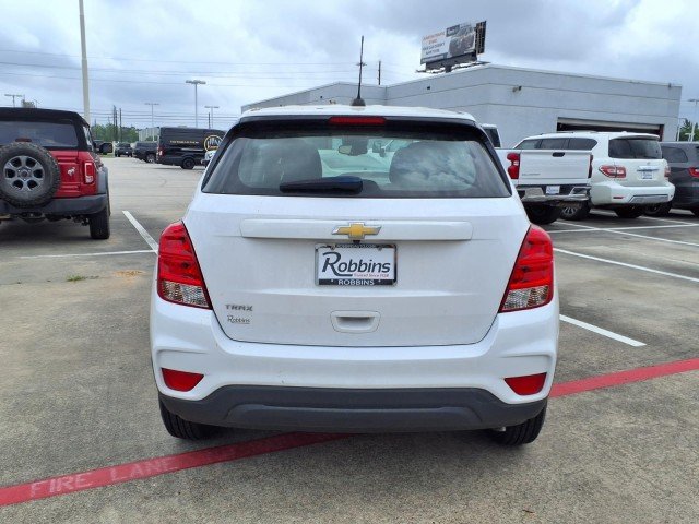 Used 2020 SUMMIT WHITE Chevrolet LS image 6