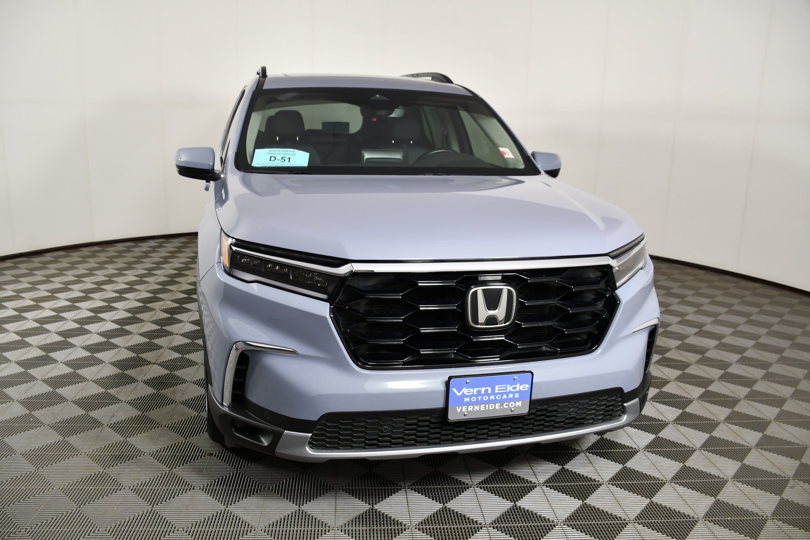 Certified Used 2025 Sonic Gray Pearl Honda AWD TRG image 3