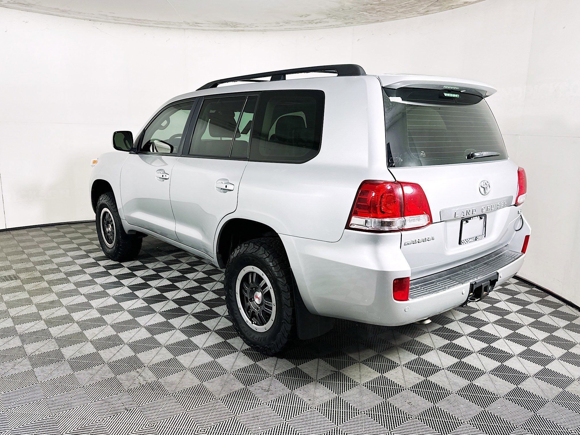 2008 Toyota Land thumbnail 8