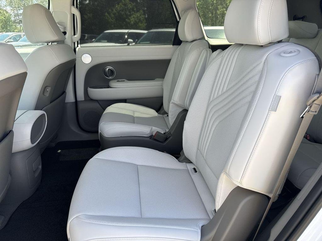 New 2026 Creamy White Pearl Hyundai Blue SEL Premium 7P image 26