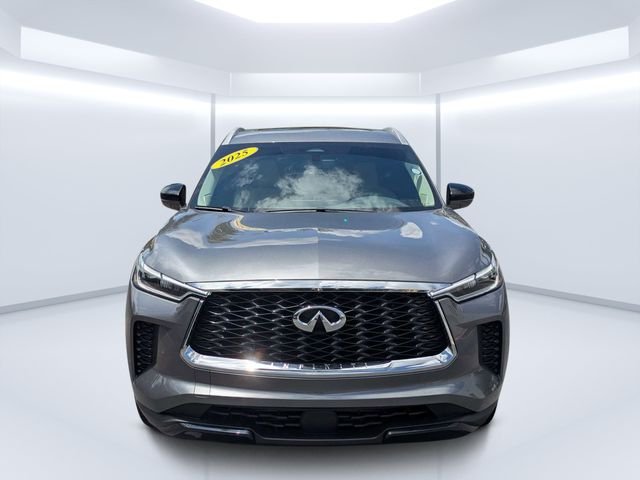 Used 2025 Gray INFINITI LUXE image 8