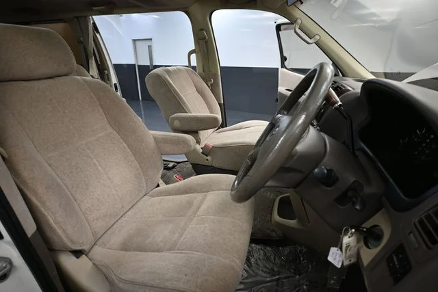 Used 1999 White Toyota Limited image 32
