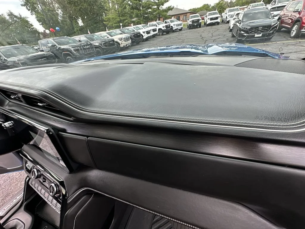 Certified Used 2023 DYNAMIC BLUE METALLIC GMC AT4X image 25