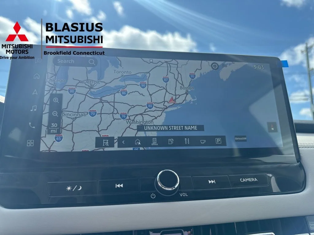 New 2026 Red Mitsubishi SE image 33