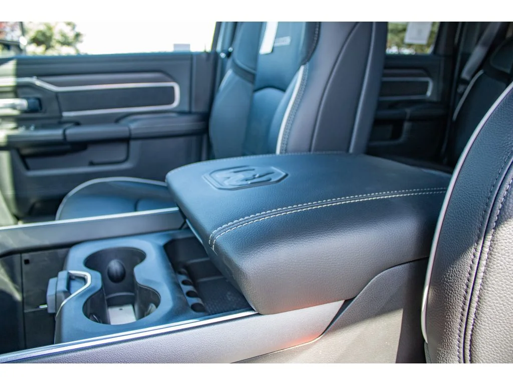 New 2026 Silver-Zynith Exterior Paint RAM Laramie image 15
