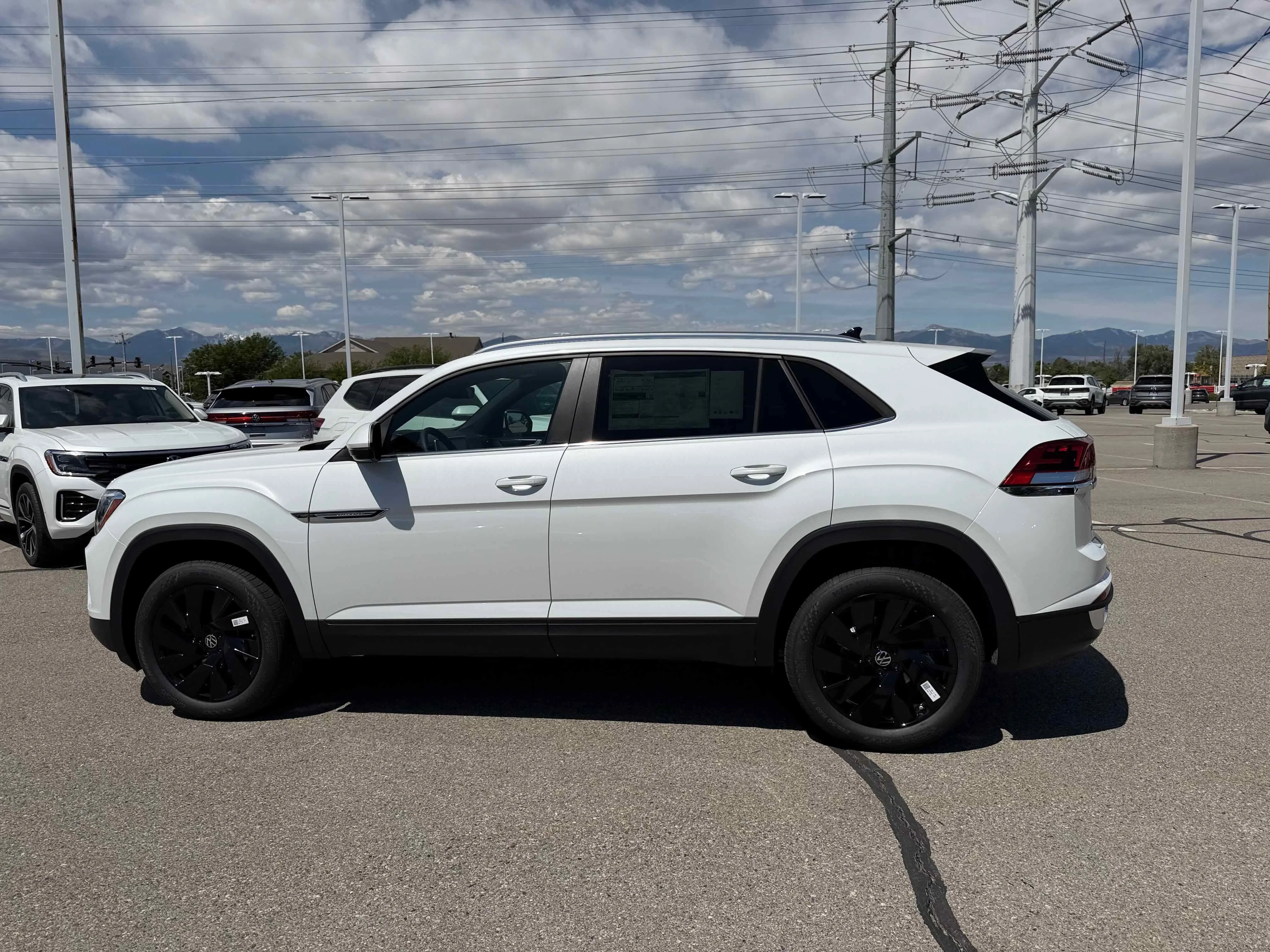 New 2026 White Pearl Volkswagen 2.0T SE w/Technology image 2