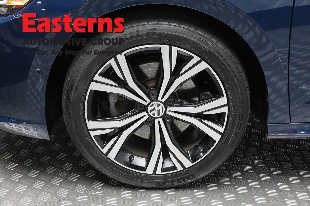 Used 2020 Blue Volkswagen 2.0T SEL image 30