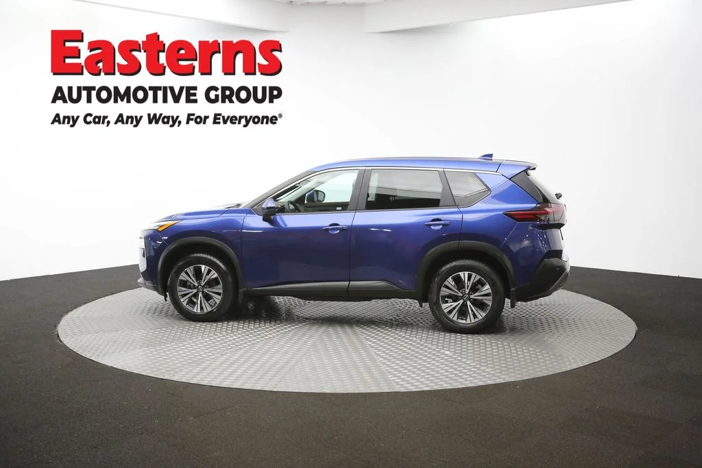 Used 2022 Blue Nissan SV image 59
