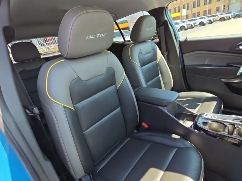 Used 2025 Blue Chevrolet ACTIV image 14