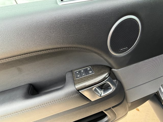 Used 2022 Carpathian Grey Premium Metallic Land Rover HSE Silver Edition image 11