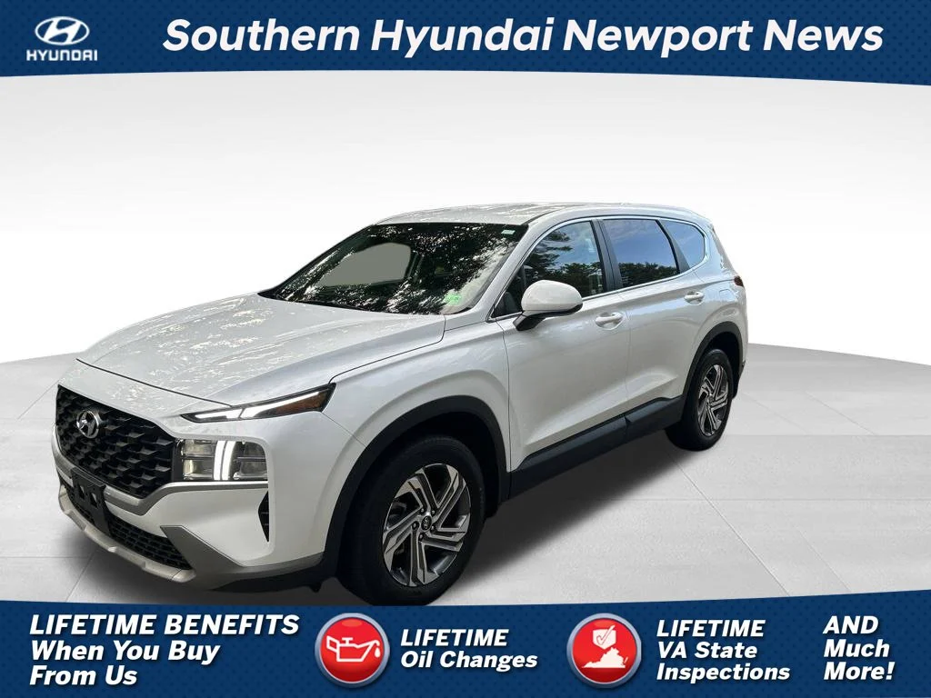 Used 2023 White Hyundai SE image 1