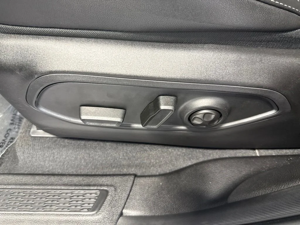 2025 Jeep Grand Cherokee Altitude - Photo 14