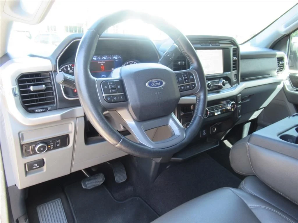 Used 2021 Gray Ford XLT image 15
