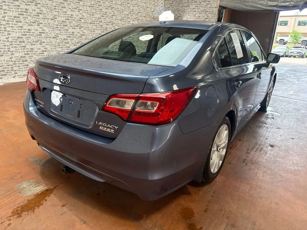 Used 2015 Twilight Blue Metallic Subaru 2.5i image 7