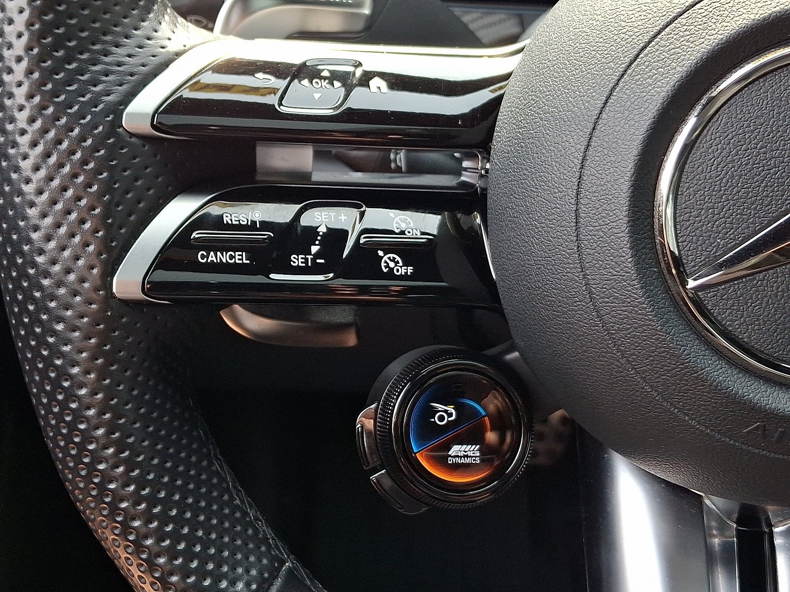 Certified Used 2026 Polar White   149 Mercedes-Benz AMG® GT 43 image 24