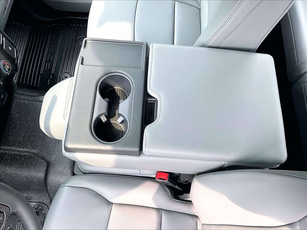 New 2026 Oxford White Ford XL image 8
