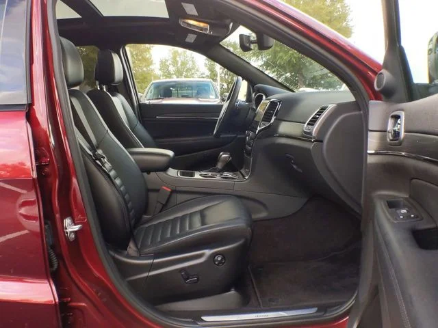 Used 2019 Red Jeep Limited image 42