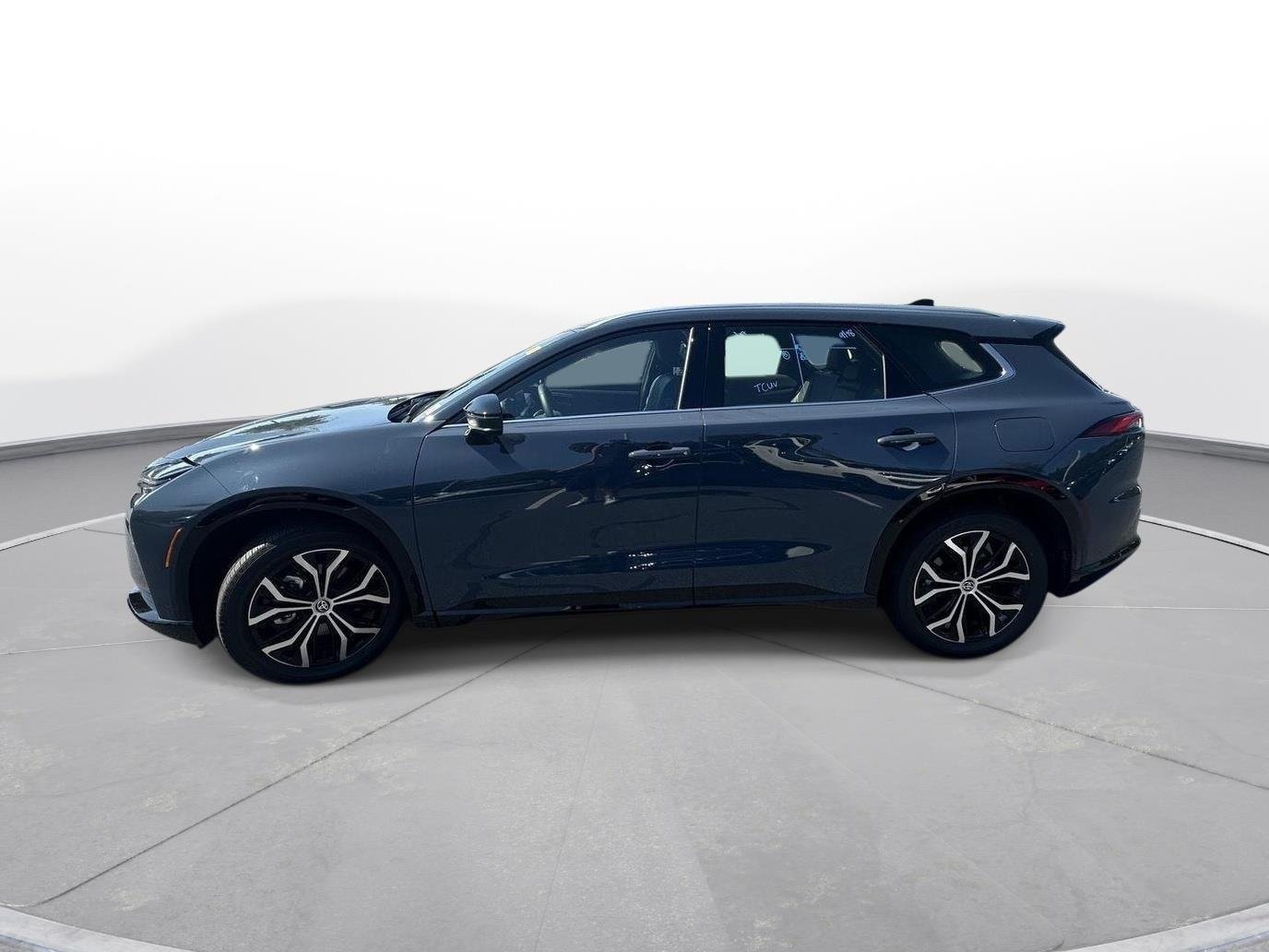 Used 2025 Storm Cloud Toyota XLE image 9