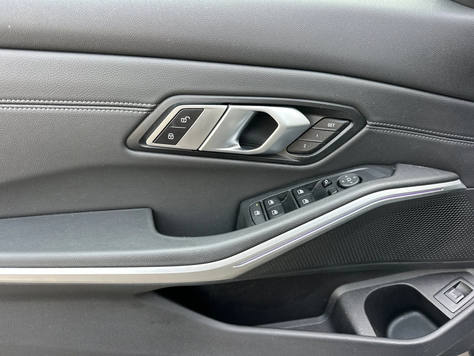 2021 BMW 3 Series 330i - Photo 11