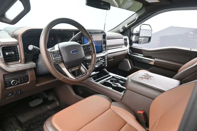 Used 2025 Brown Ford King Ranch image 11