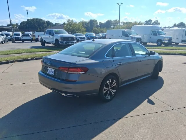 Used 2021 Gray Volkswagen 2.0T SE image 7