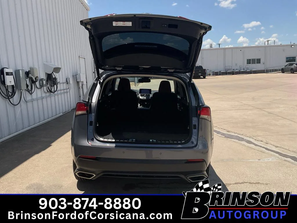Used 2020 Nebula Gray Pearl Lexus Base image 11