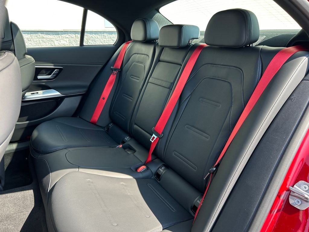 New 2027 MANUFAKTUR Patagonia Red Metallic Mercedes-Benz AMG® E 53 Hybrid Sedan image 25