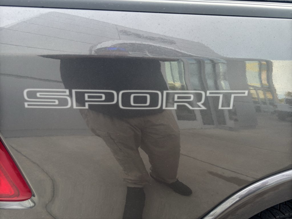 Used 2022 Granite Crystal Metallic Clearcoat Ram Laramie image 40