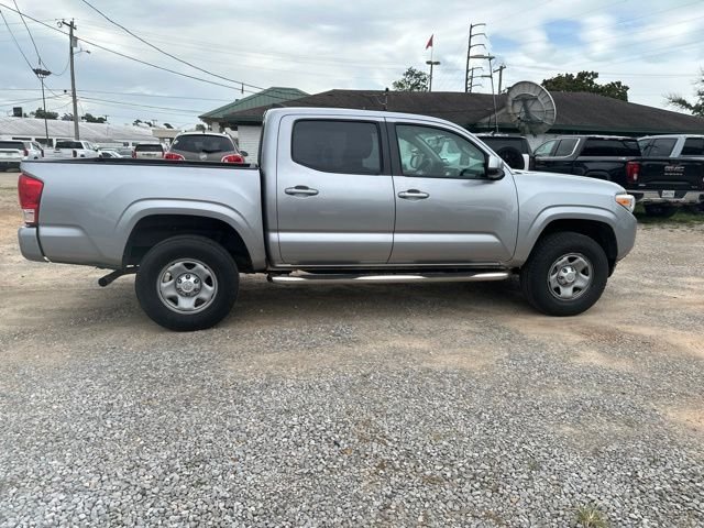Used 2017 Silver Toyota SR image 15