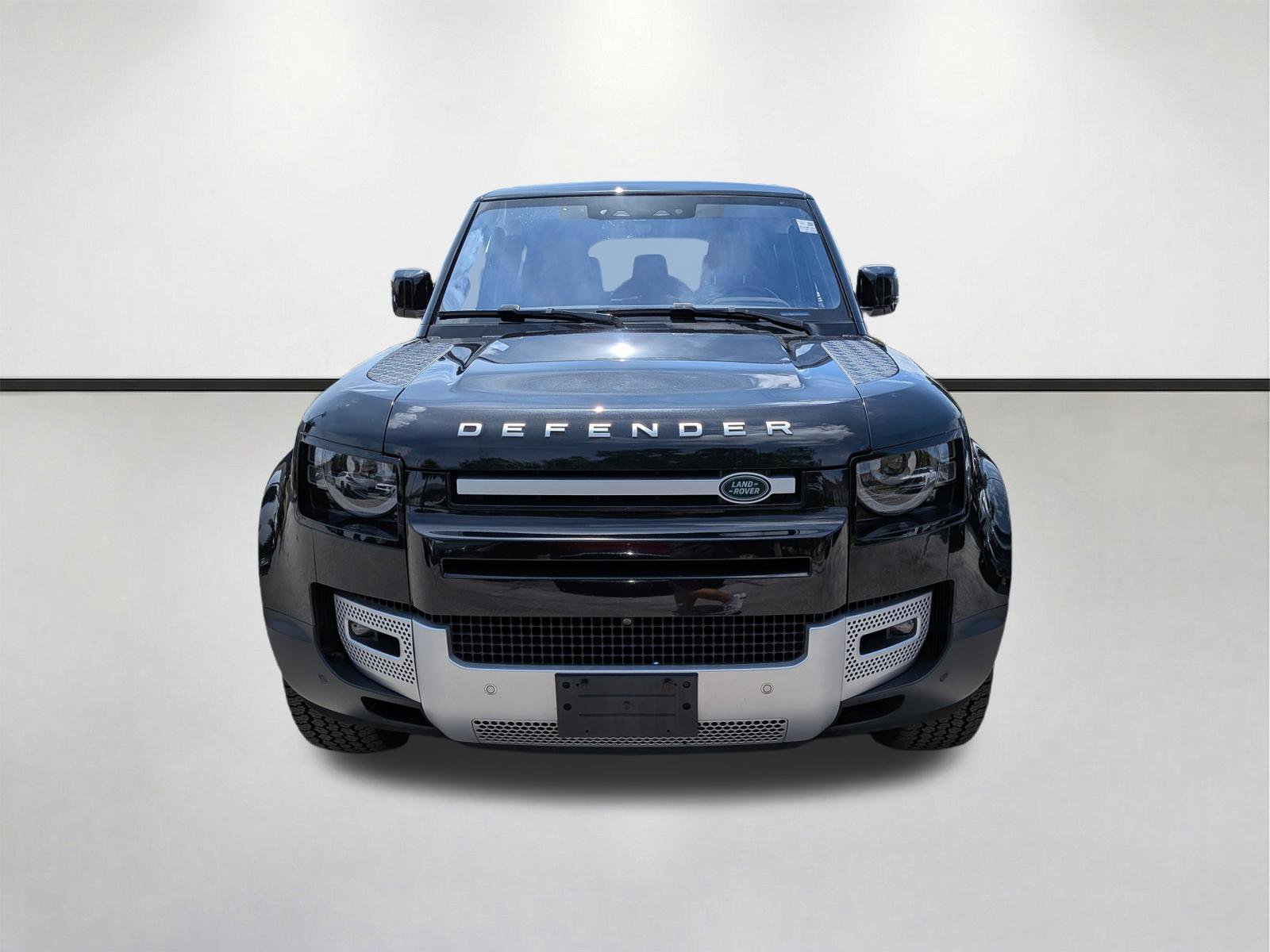 Used 2022 Santorini Black Metallic Land Rover SE image 9
