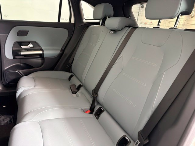 New 2026 Polar White Mercedes-Benz GLA 250 image 28