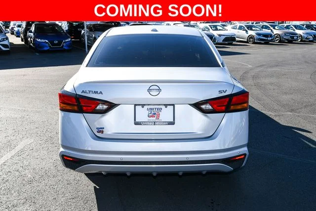 Used 2023 Silver Nissan 2.5 SV image 4