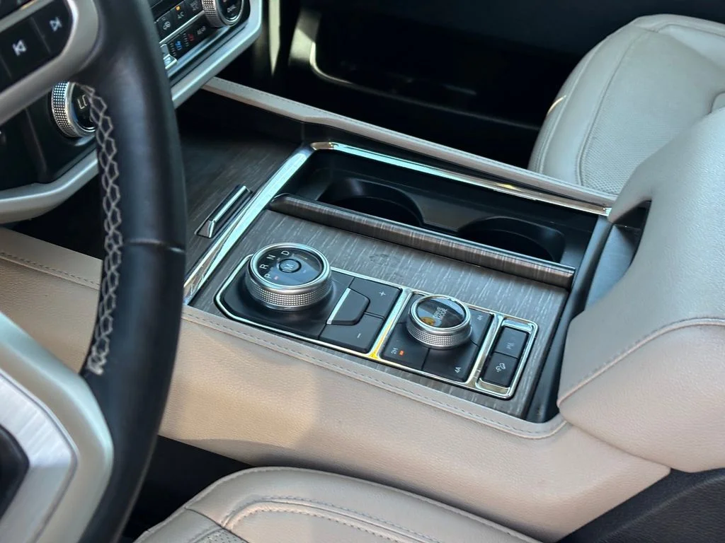 Used 2024 Black Ford Limited image 15