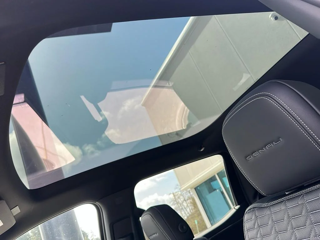2025 GMC Sierra EV Denali - Photo 23