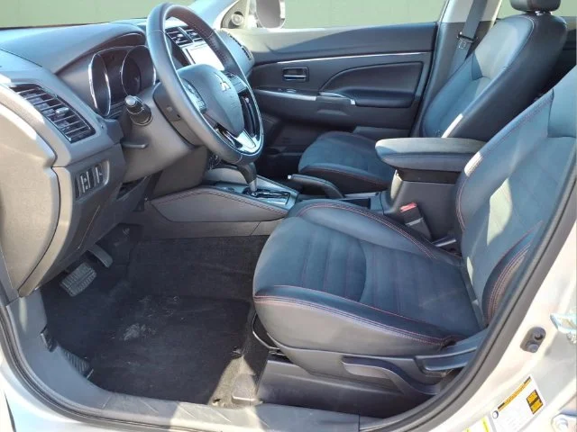 Used 2025 Black Mitsubishi 2.0 ES image 14