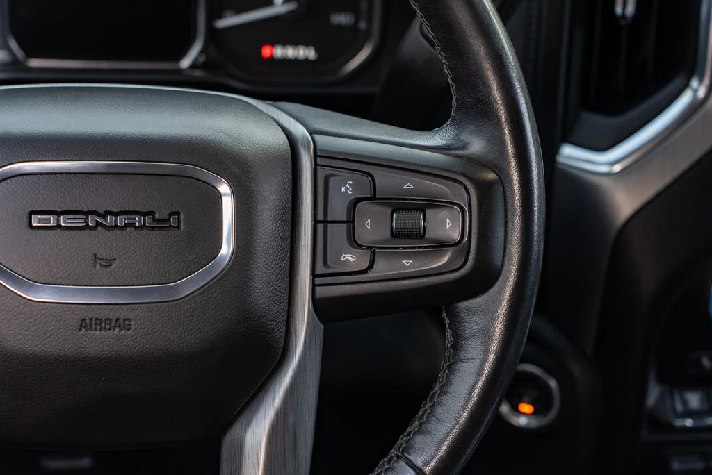 Used 2020 Black GMC Denali image 15