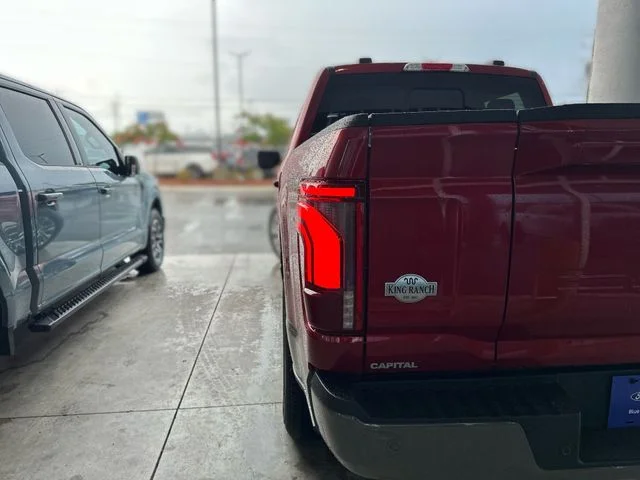 Used 2025  Ford King Ranch image 26