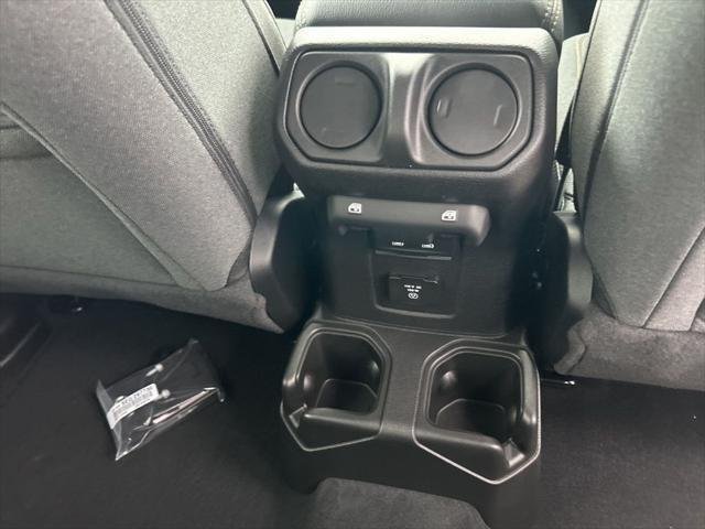 2025 Jeep Wrangler 4-Door Sahara - Photo 29