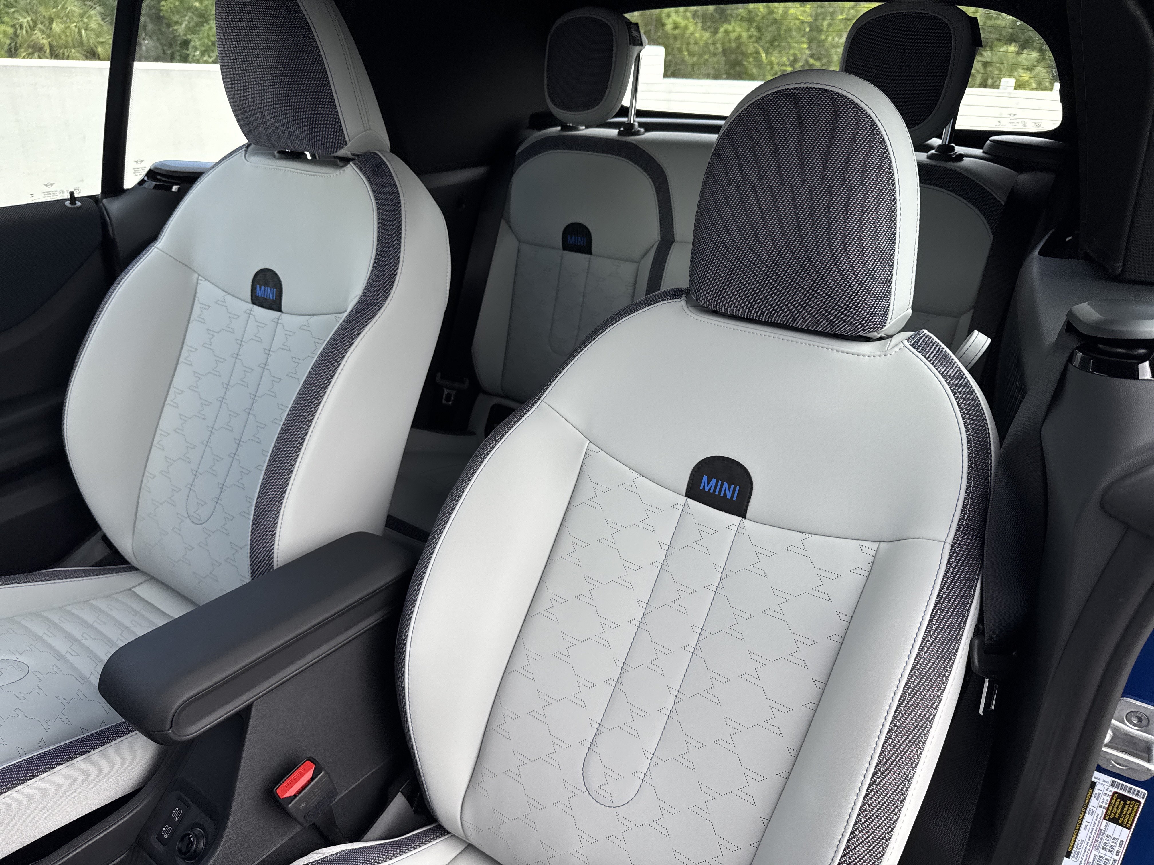 2026 MINI Convertible S - Photo 23