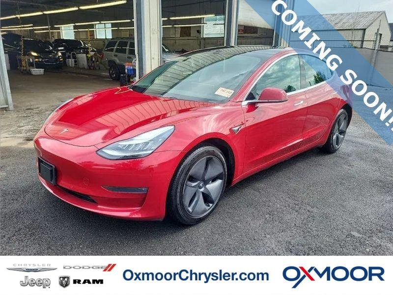 Used 2019 Red Multi-Coat Tesla Standard Range image 1