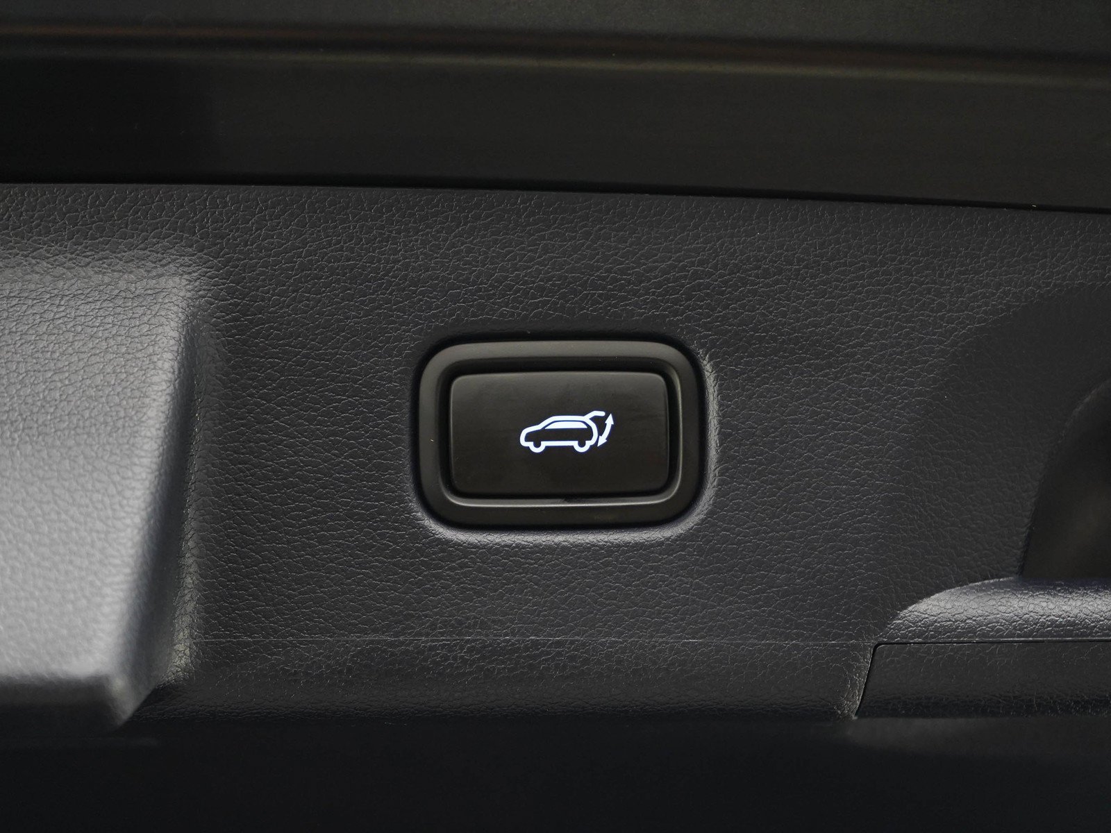 Used 2024 Abyss Black Pearl Hyundai Limited AWD image 18