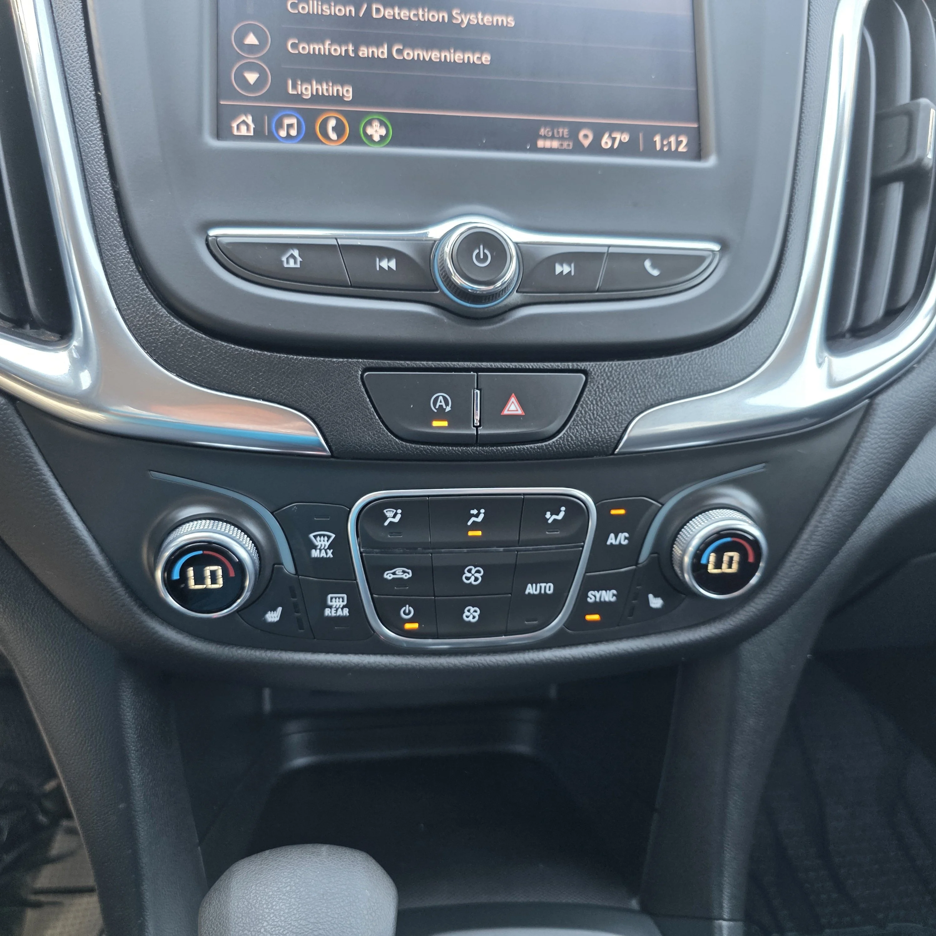 2022 Chevrolet Equinox LT - Photo 16